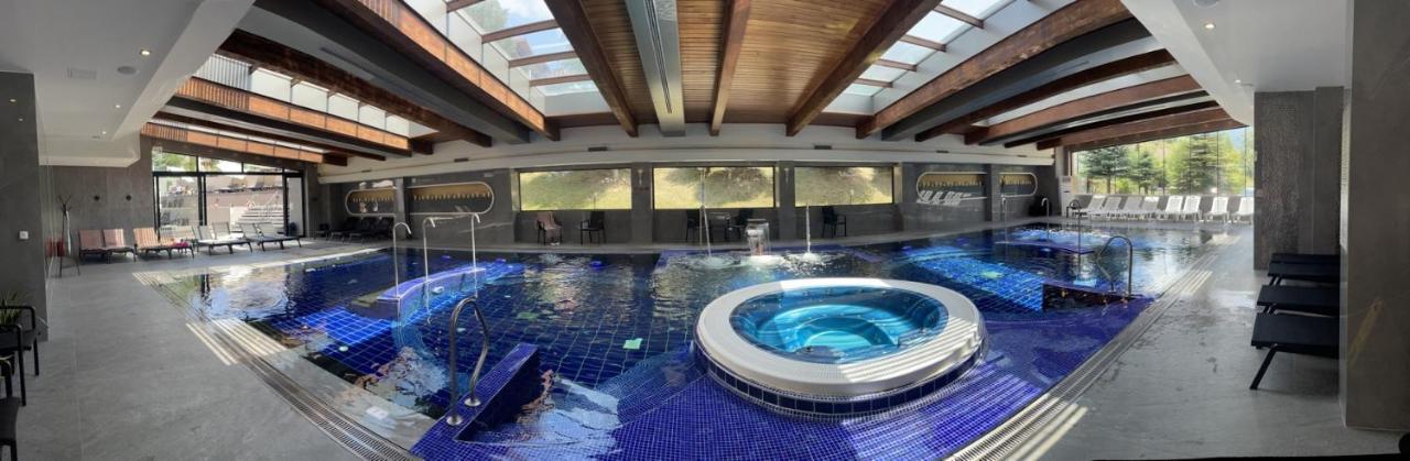 Free Spa В Св. Иван Рилски - Сладък Дом Сред Лукс Bansko Buitenkant foto