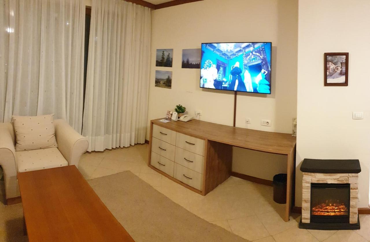 Free Spa В Св. Иван Рилски - Сладък Дом Сред Лукс Bansko Buitenkant foto