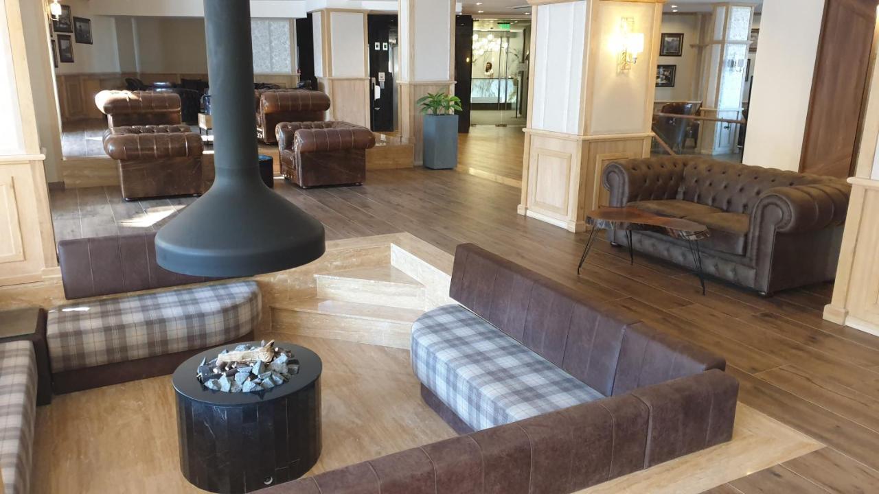 Free Spa В Св. Иван Рилски - Сладък Дом Сред Лукс Bansko Buitenkant foto