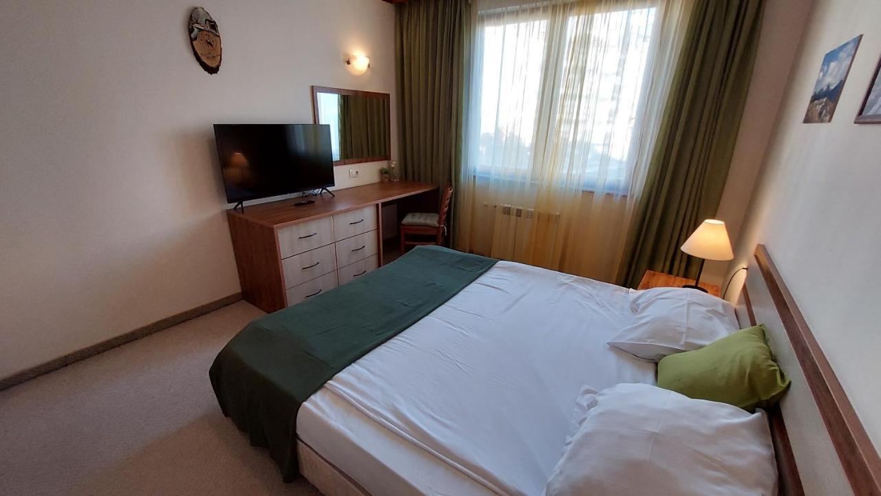 Free Spa В Св. Иван Рилски - Сладък Дом Сред Лукс Bansko Buitenkant foto