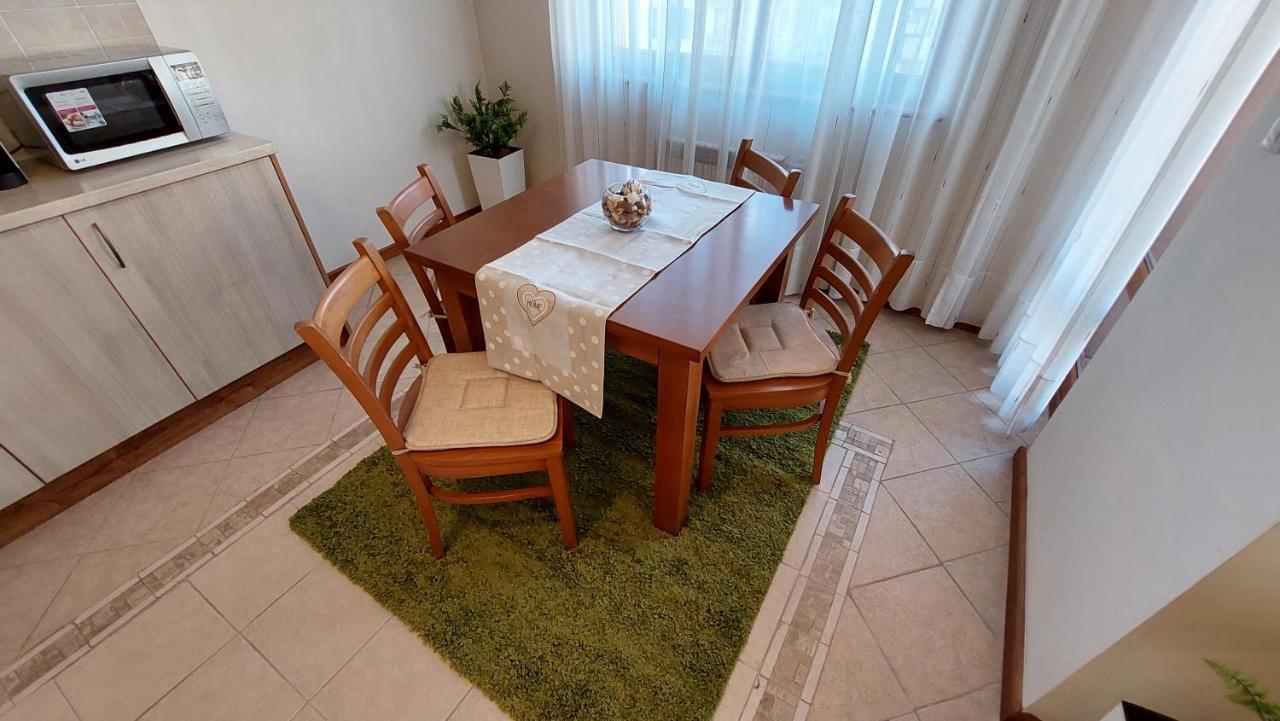 Free Spa В Св. Иван Рилски - Сладък Дом Сред Лукс Bansko Buitenkant foto