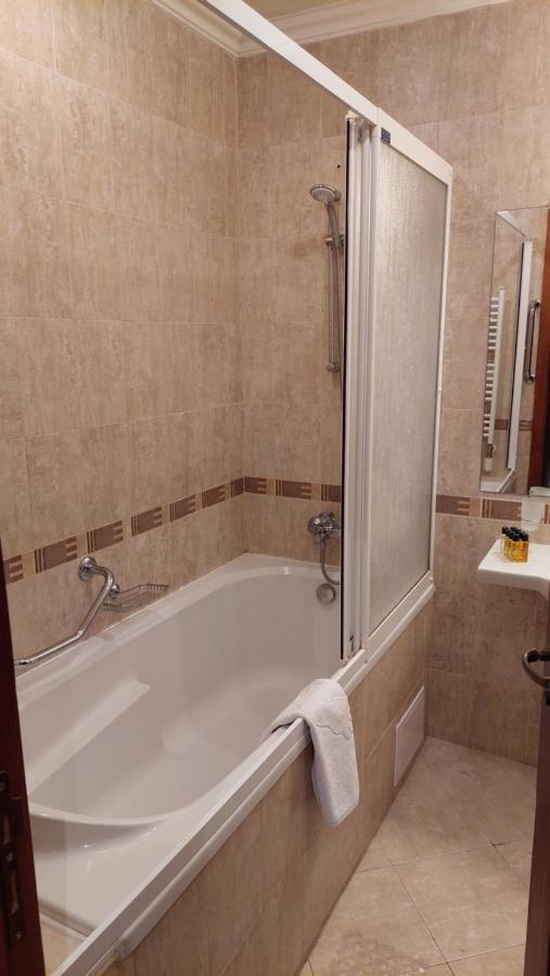 Free Spa В Св. Иван Рилски - Сладък Дом Сред Лукс Bansko Buitenkant foto